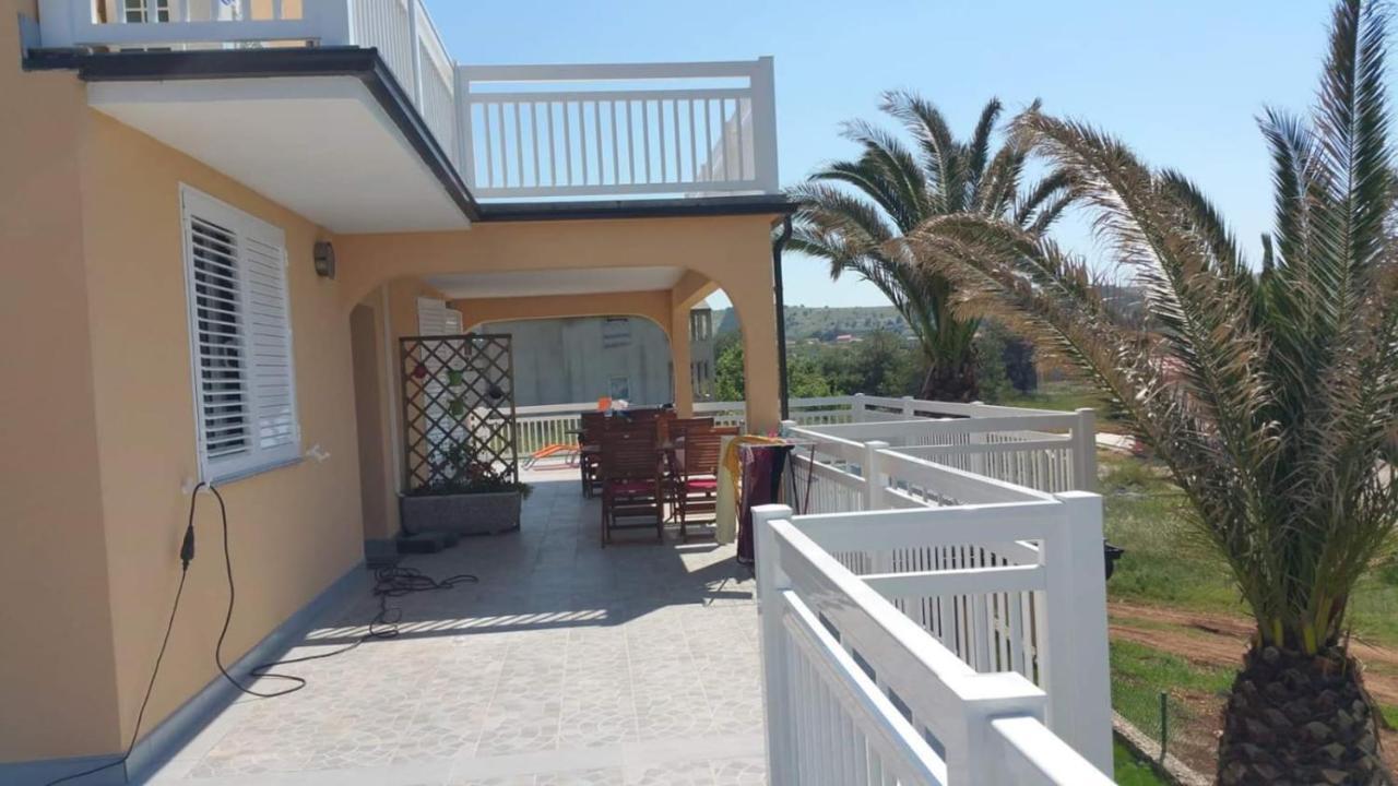Apartmani Starcevic Vir Εξωτερικό φωτογραφία